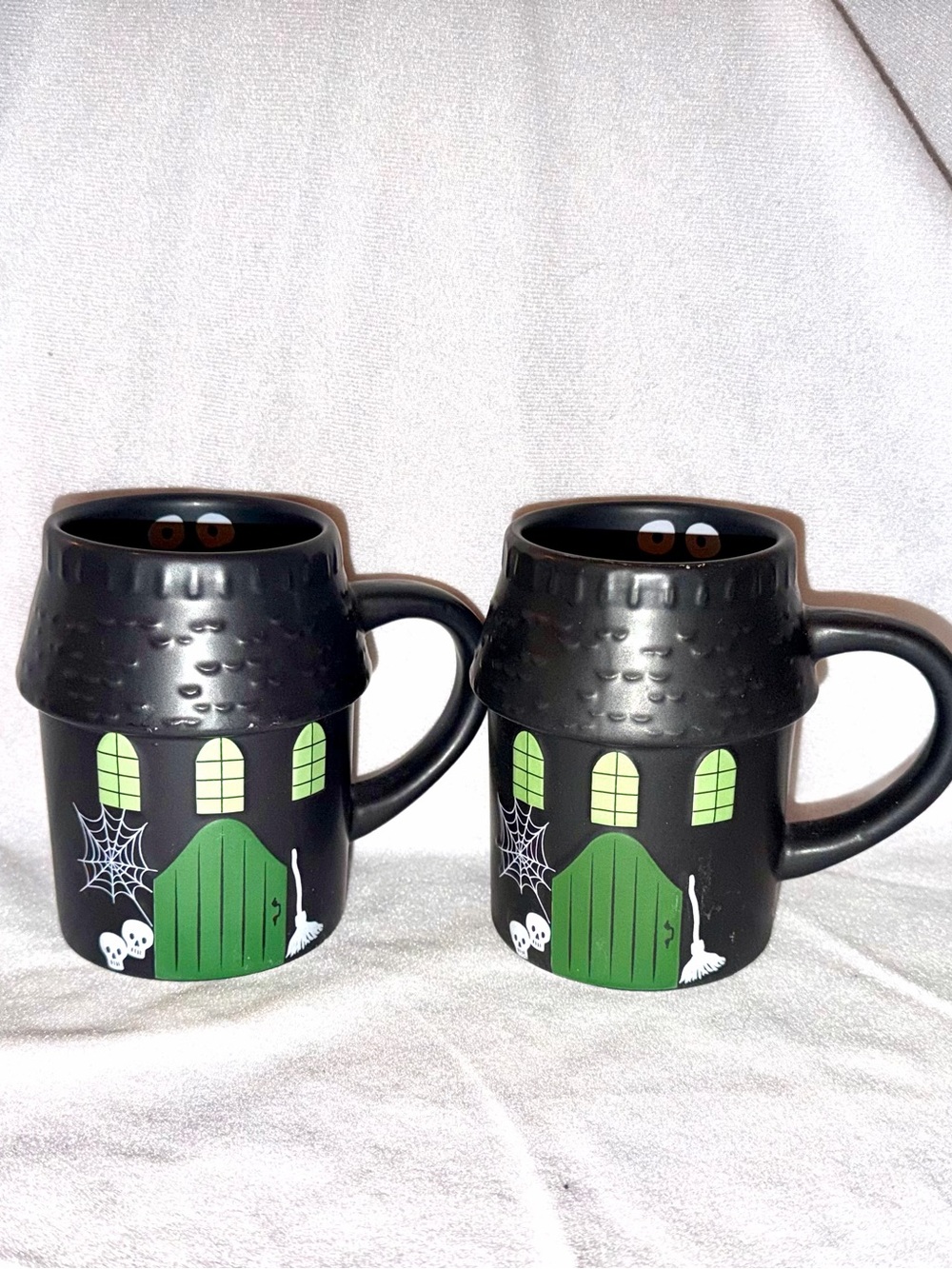 2 Hyde & EEK! Haunted House Mugs - 16oz
